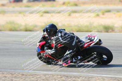media/Oct-16-2022-TrackXperience (Sun) [[236a00b5b6]]/Group 3/session 2 turn 11/